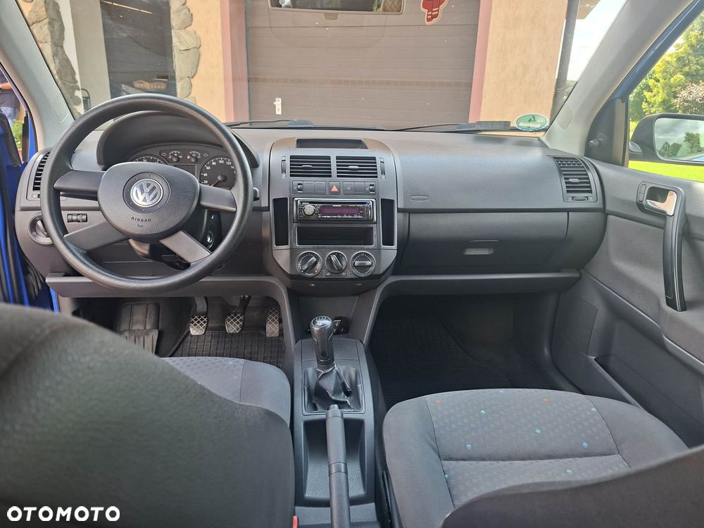 Volkswagen Polo - 12