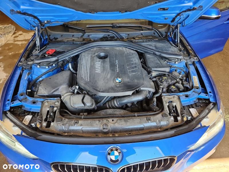 BMW Seria 3 340i xDrive M Sport - 9