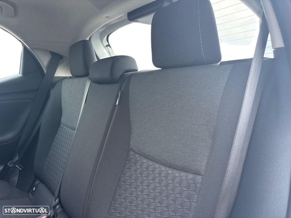 Toyota Yaris 1.0 VVT-i Comfort Plus - 12