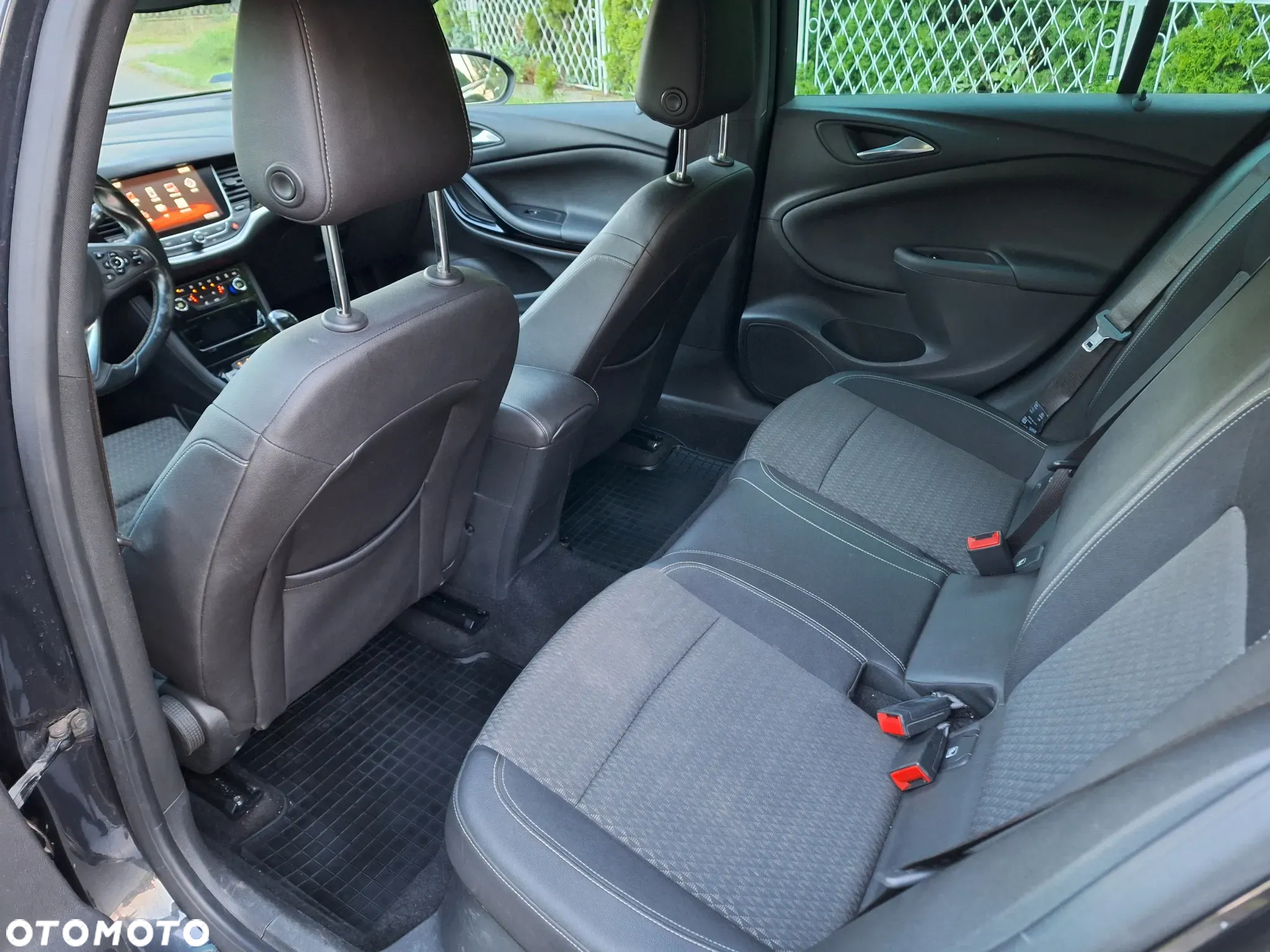 Opel Astra V 1.6 CDTI Dynamic S&S - 19