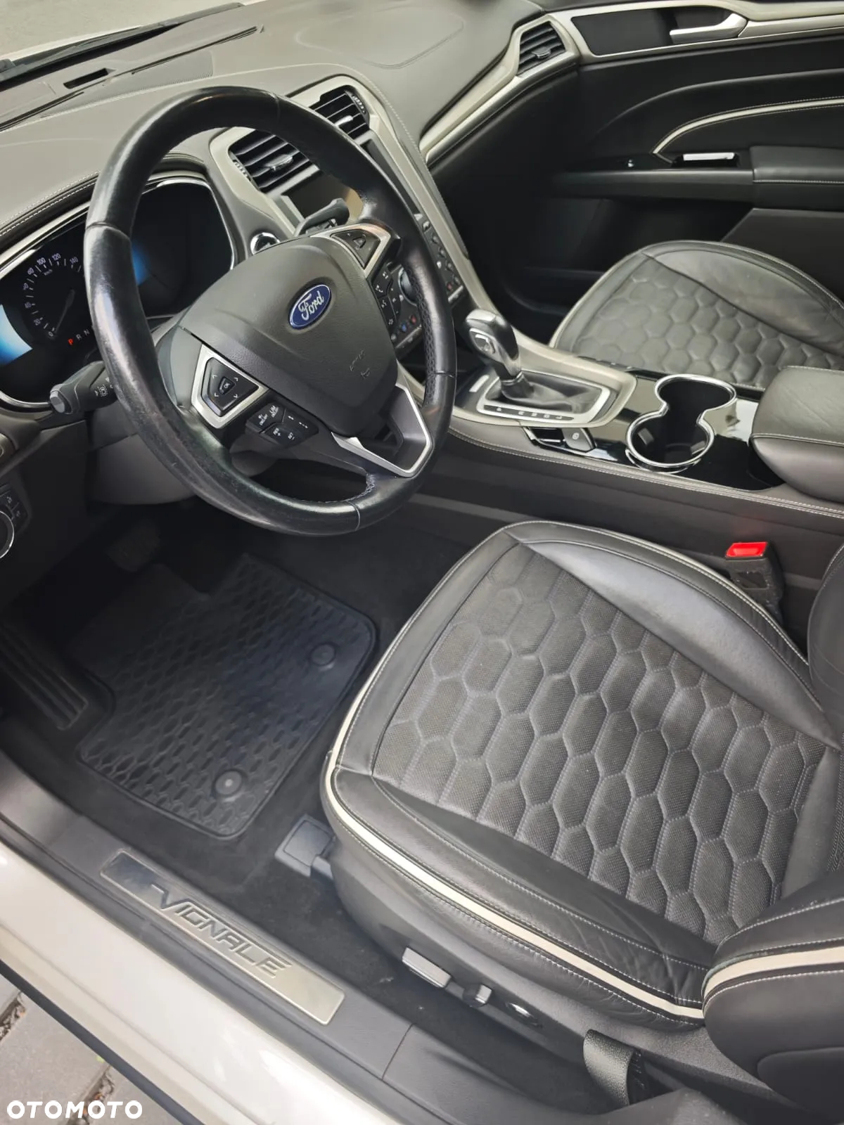 Ford Mondeo 2.0 Ti-VCT Hybrid VIGNALE - 25