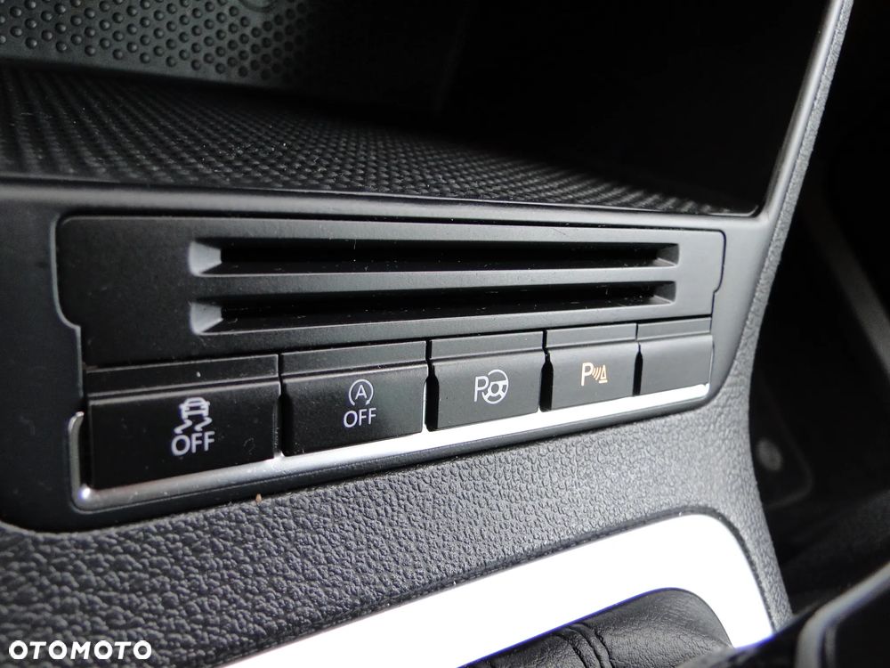 Volkswagen Tiguan 2.0 TDI 4Mot Perfectline R-Style DSG - 32