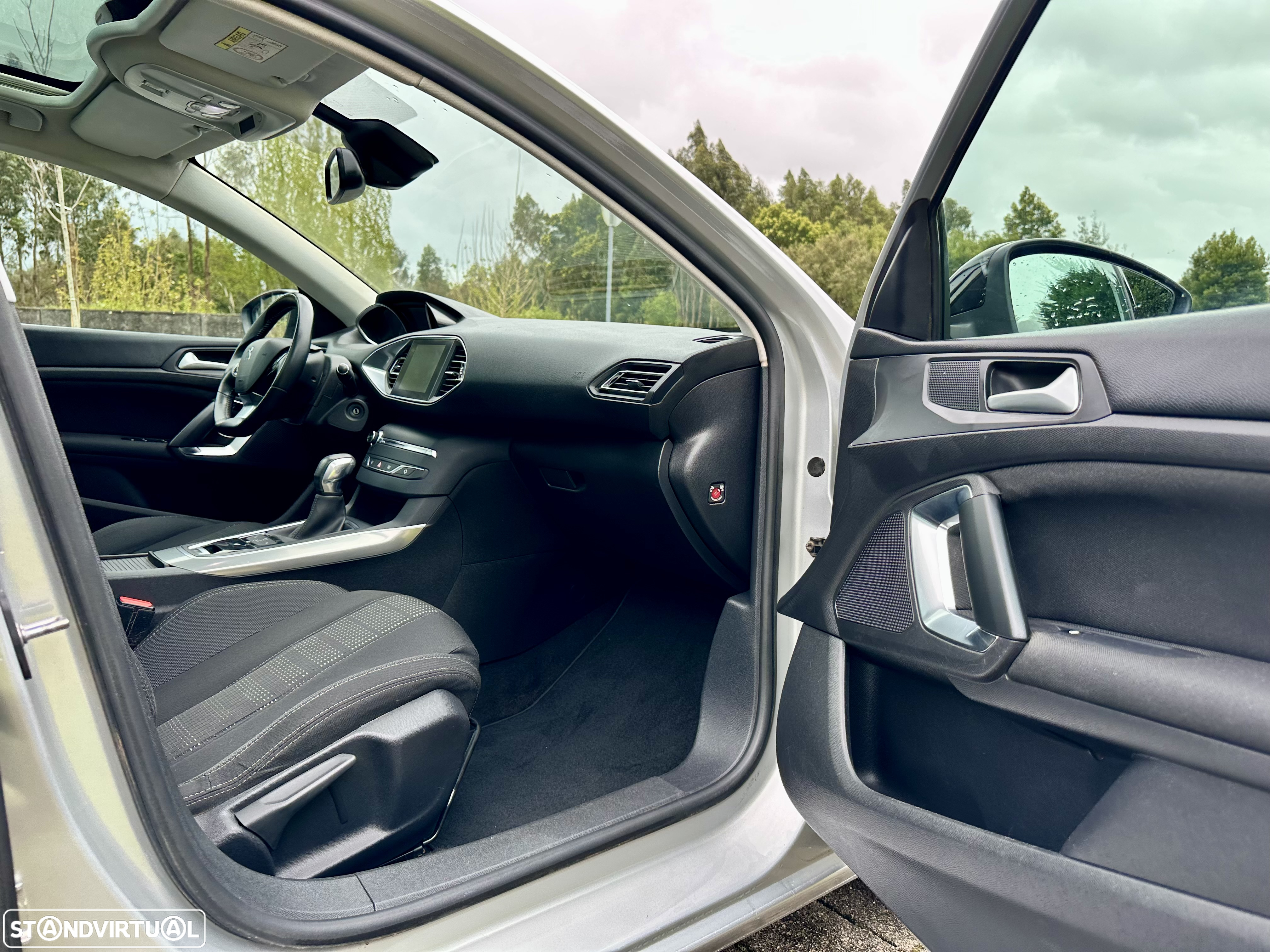 Peugeot 308 SW 1.6 BlueHDi Allure J17 EAT6 - 33