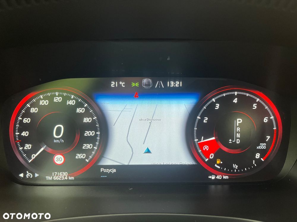 Volvo V60 T4 Momentum Pro - 24