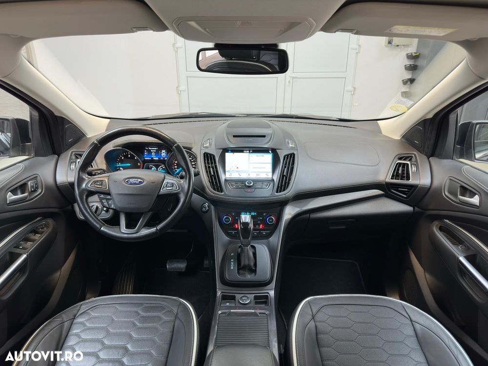 Ford Kuga 2.0 TDCi 4x4 Aut. Vignale - 9
