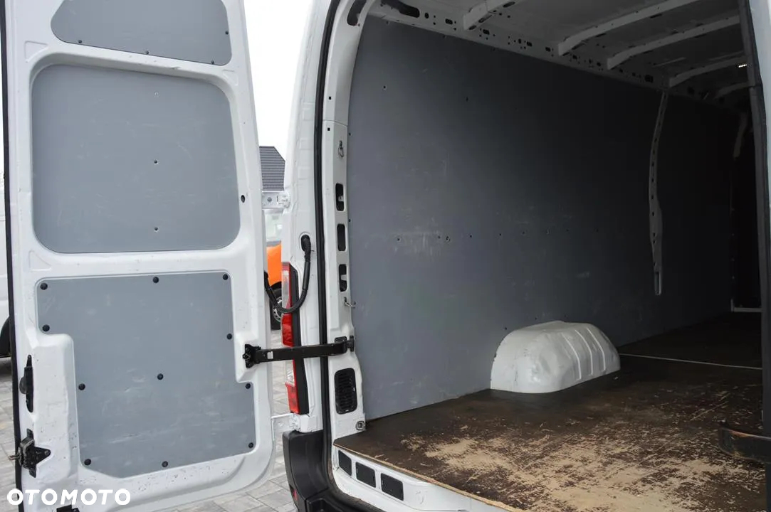Renault Master - 24