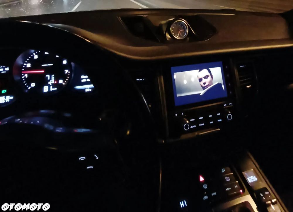 Chrysler Pacifica - 14