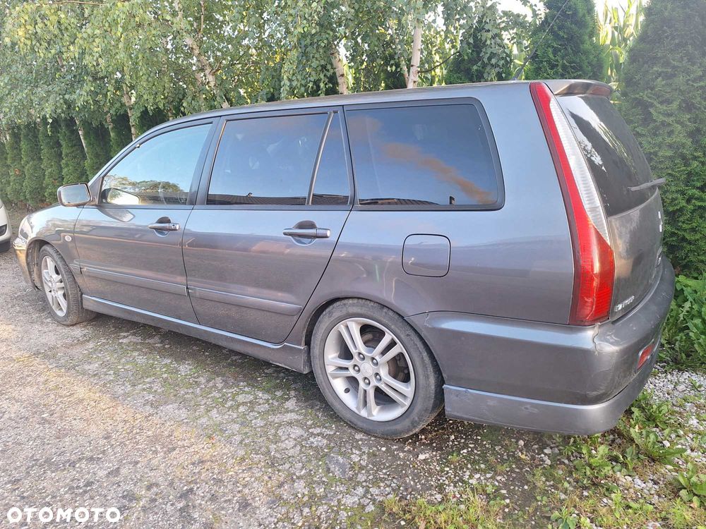 Mitsubishi Lancer - 2