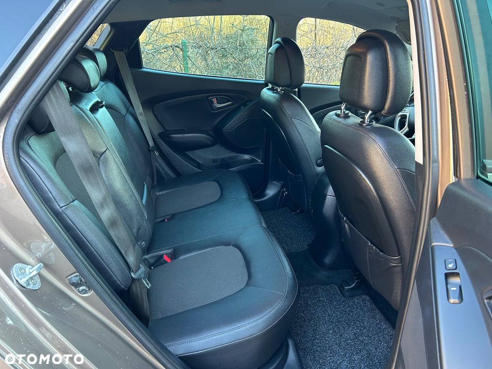 Hyundai ix35 1.6 2WD Fifa World Cup Edition - 15