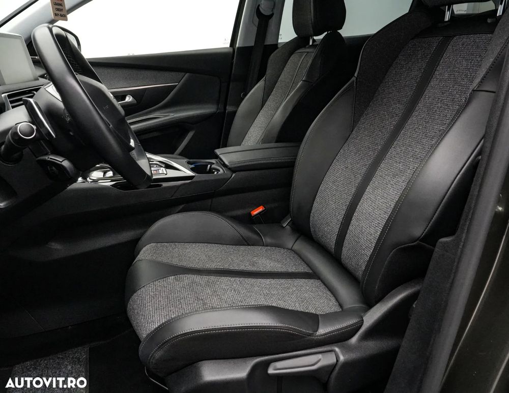 Peugeot 3008 PHEV 180 EAT8 Allure Pack - 13