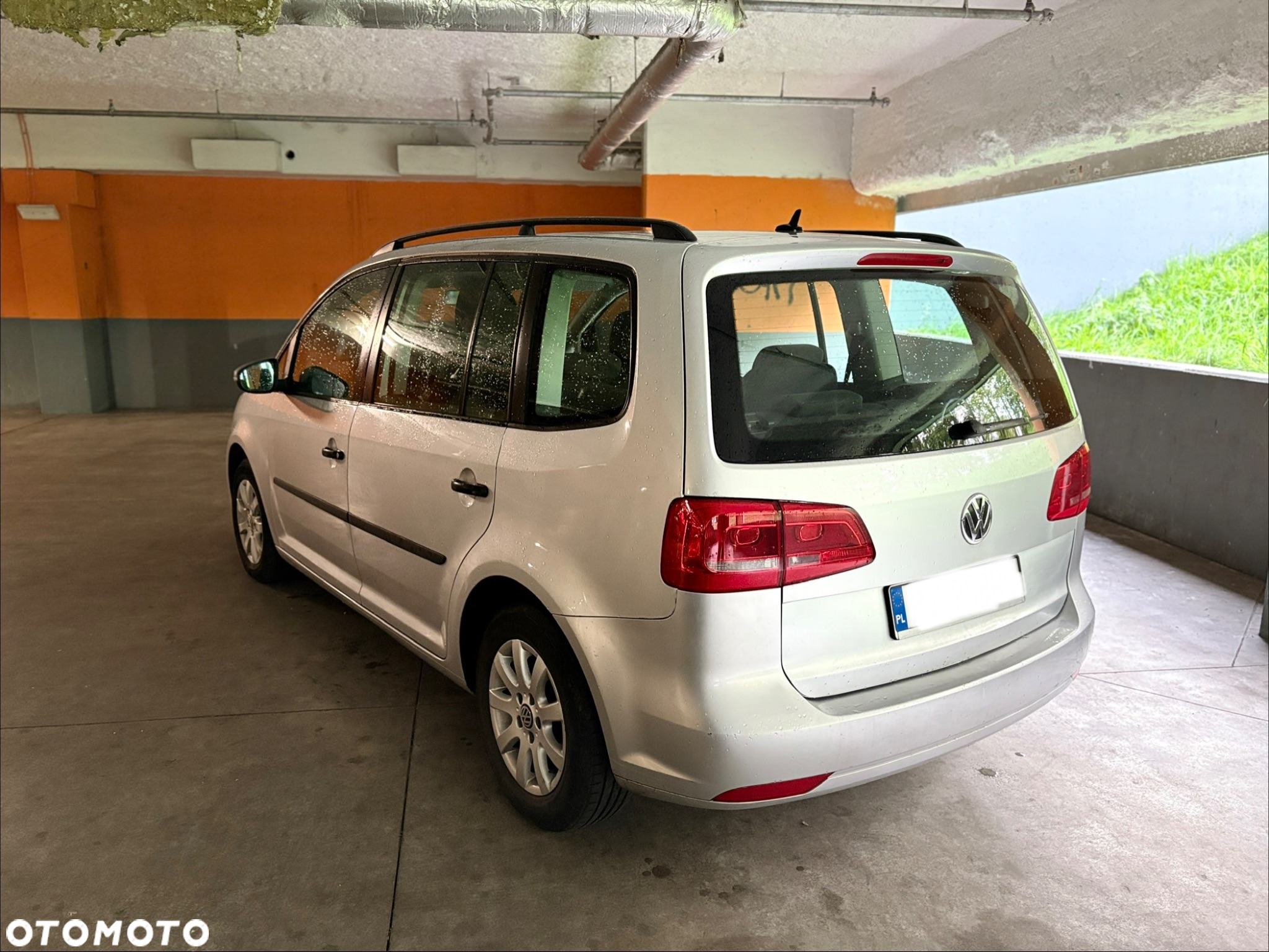 Volkswagen Touran 1.6 TDI DPF BlueMot Comfortline - 5