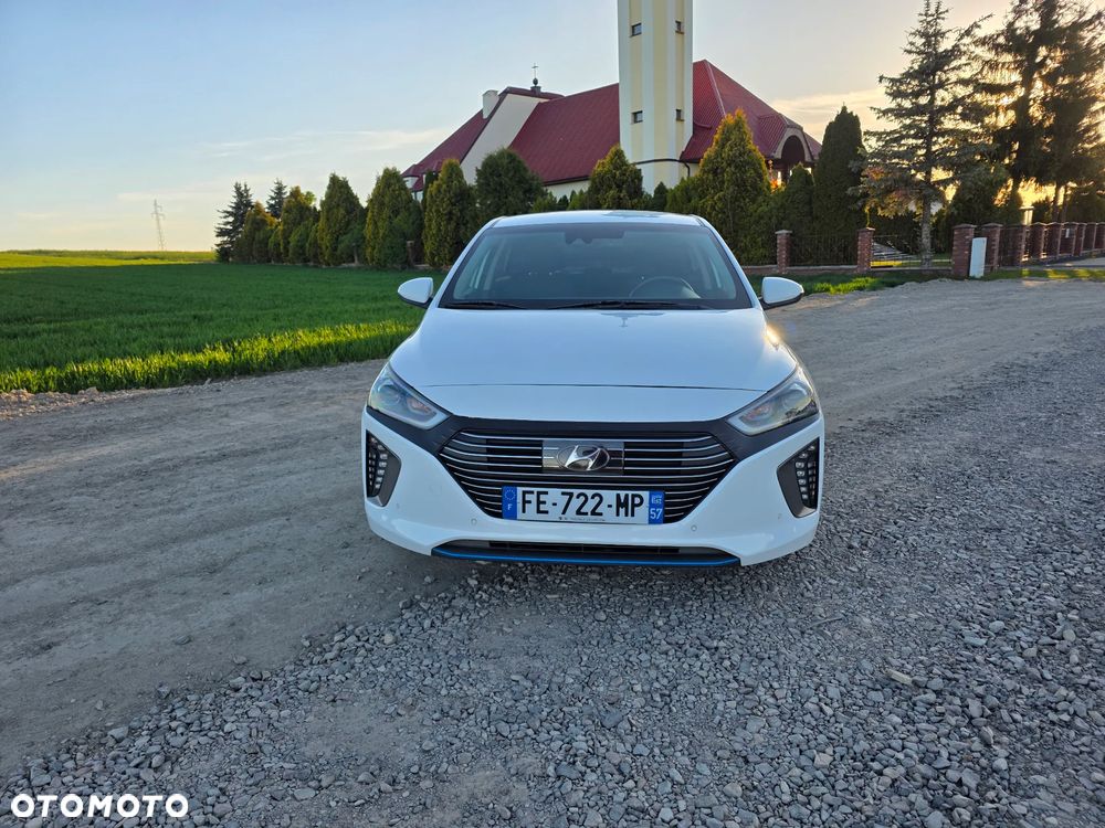 Hyundai IONIQ 1.6 GDI Premium - 3