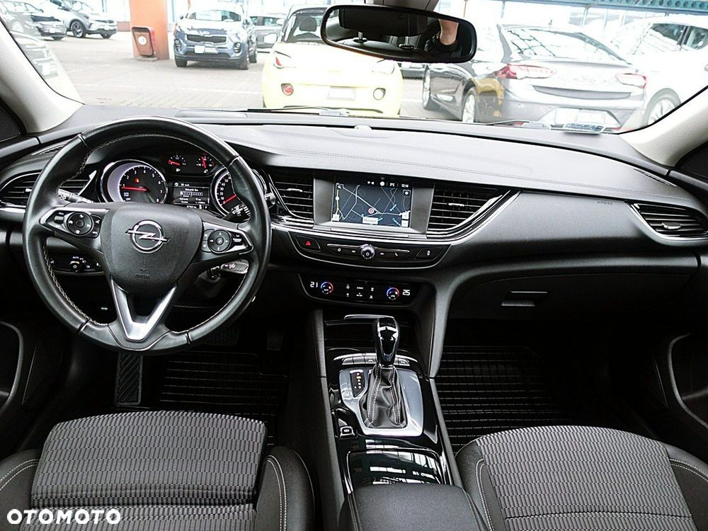 Opel Insignia - 14