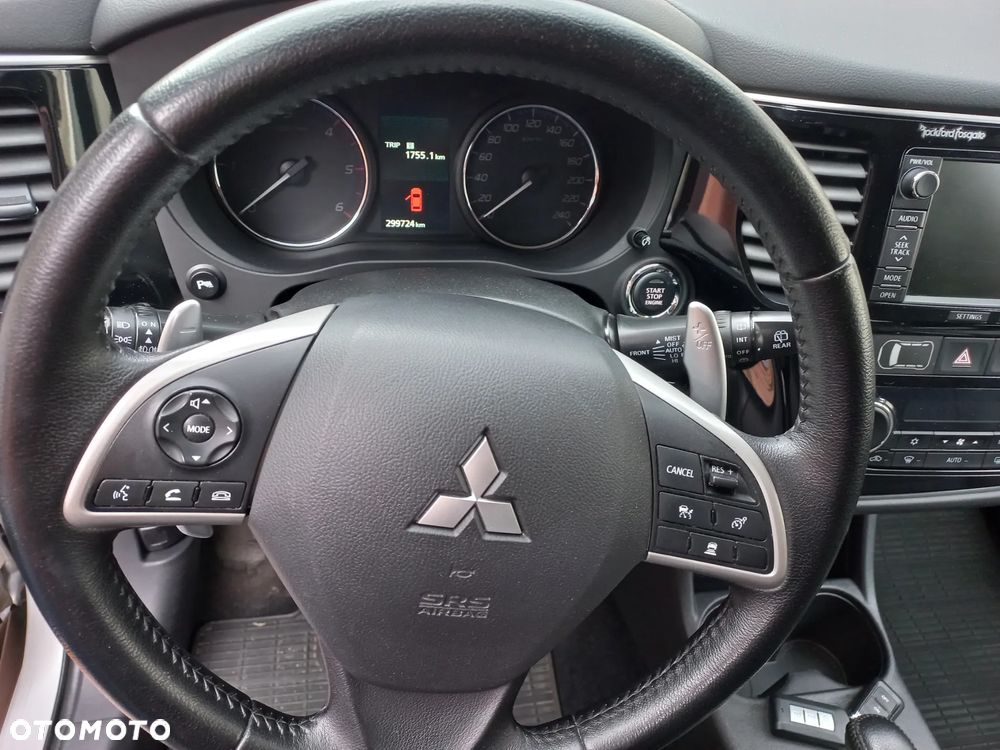 Mitsubishi Outlander 2.2 DI-D 4WD Automatik Diamant Edition - 5