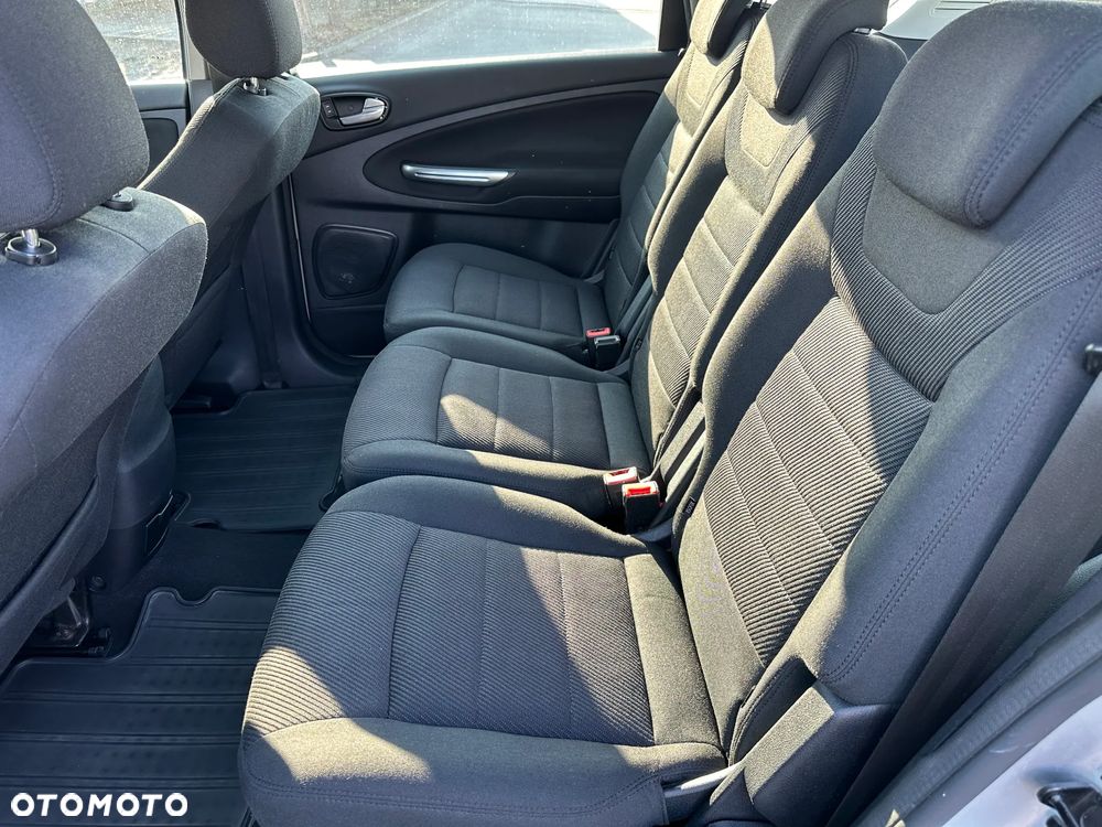 Ford S-Max 2.0 TDCi DPF Titanium - 17