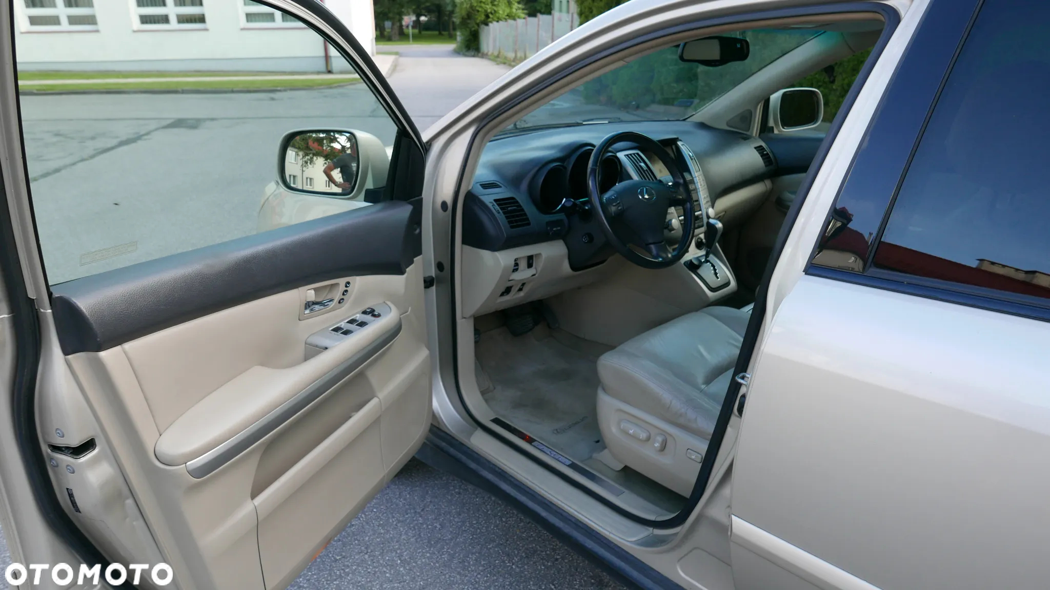 Lexus RX - 23