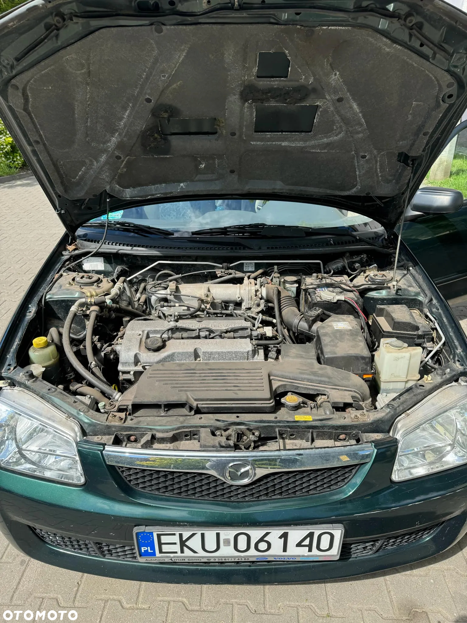 Mazda 323F - 21