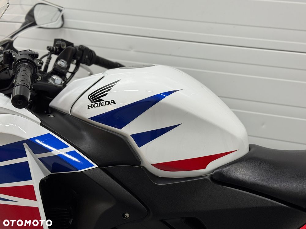 Honda CBR - 24