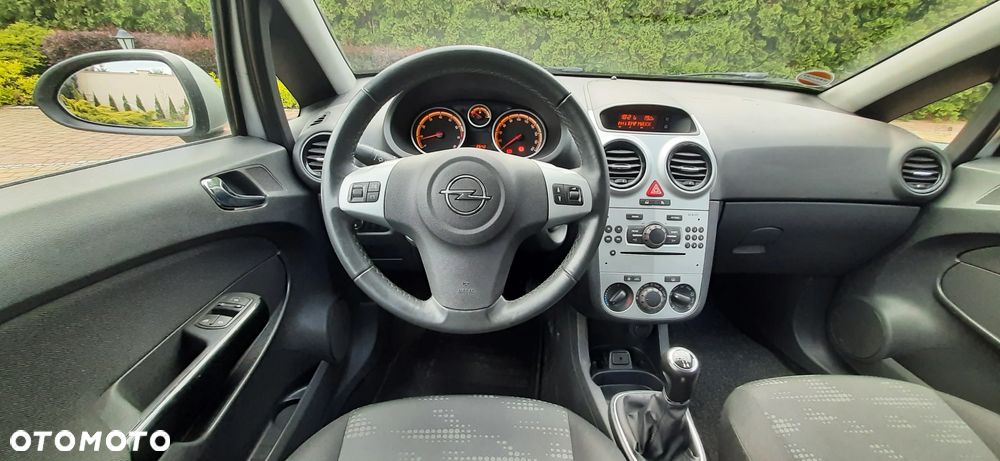 Opel Corsa - 21