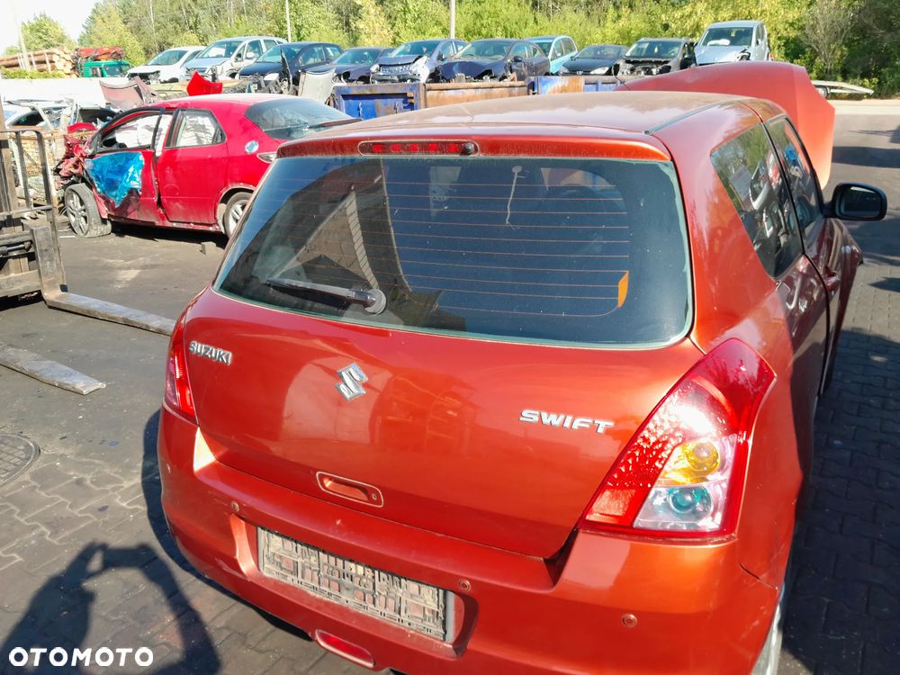 Klapa tylna pokrywa bagażnika Suzuki Swift IV 04-10r. ZFS - 2