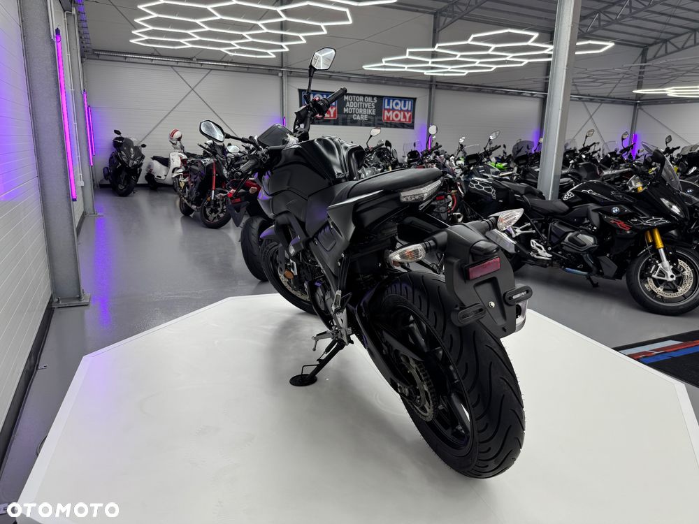 Yamaha MT - 25