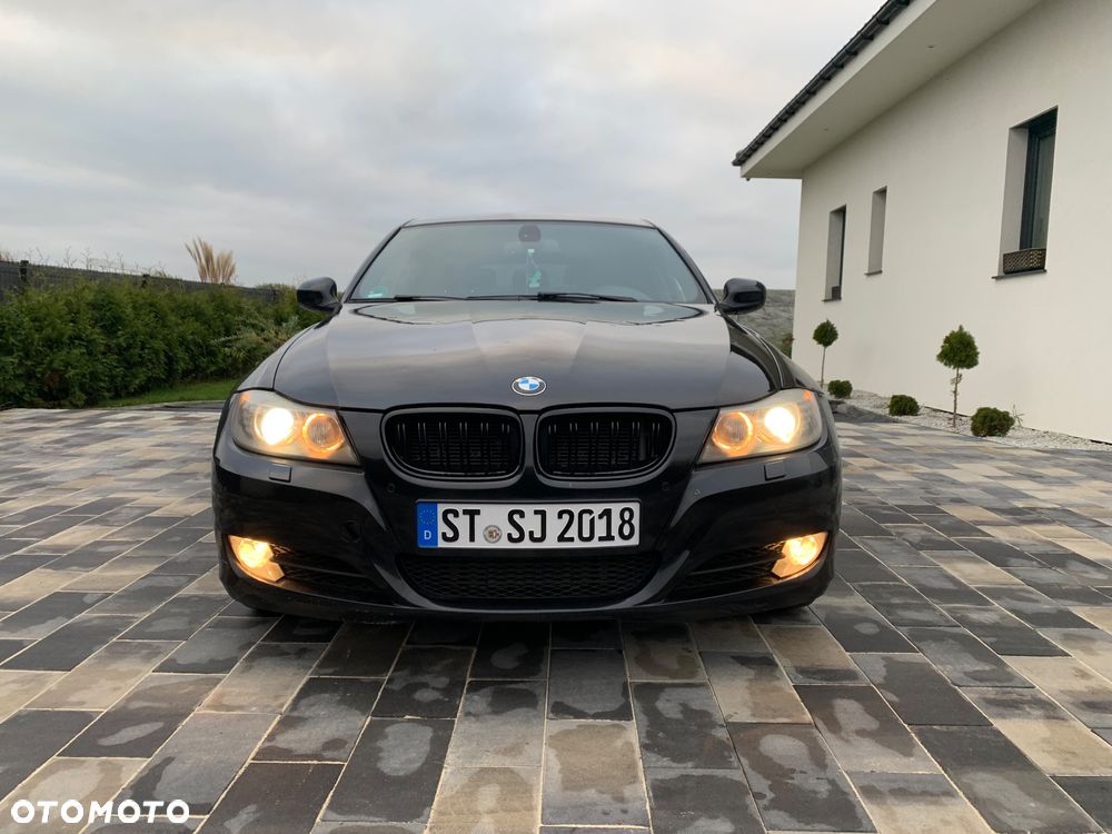 BMW Seria 3 320d xDrive - 2