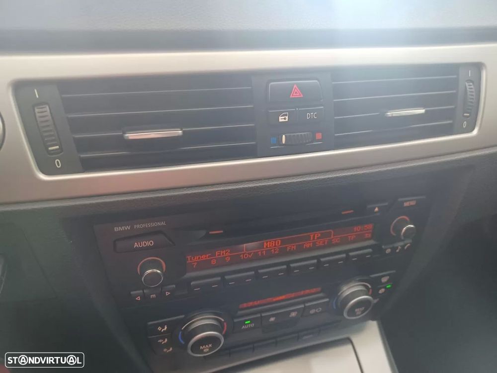 BMW 318 d - 17