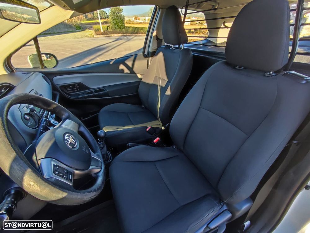 Toyota Yaris - 15