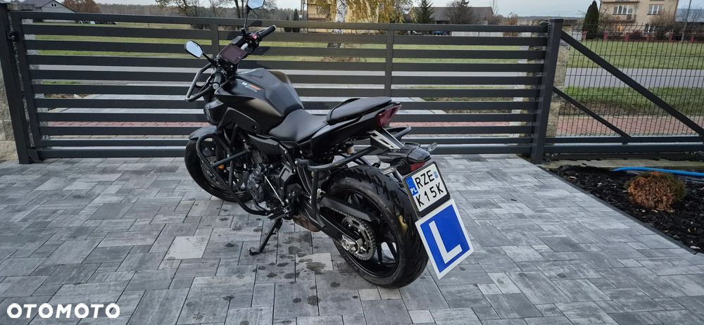 Yamaha MT - 8