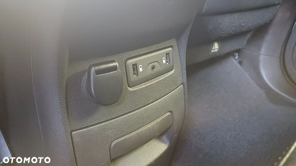 Renault Scenic ENERGY dCi 130 Start & Stop Euro 6 Bose Edition - 20