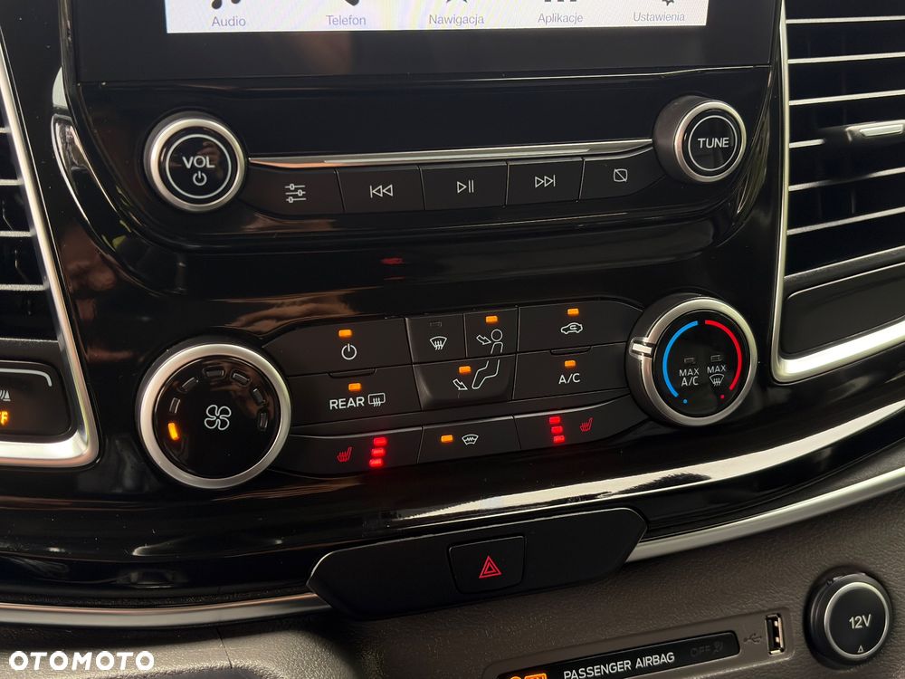 Ford Tourneo Custom 2.0 TDCi L2 Titanium SelectShift - 24