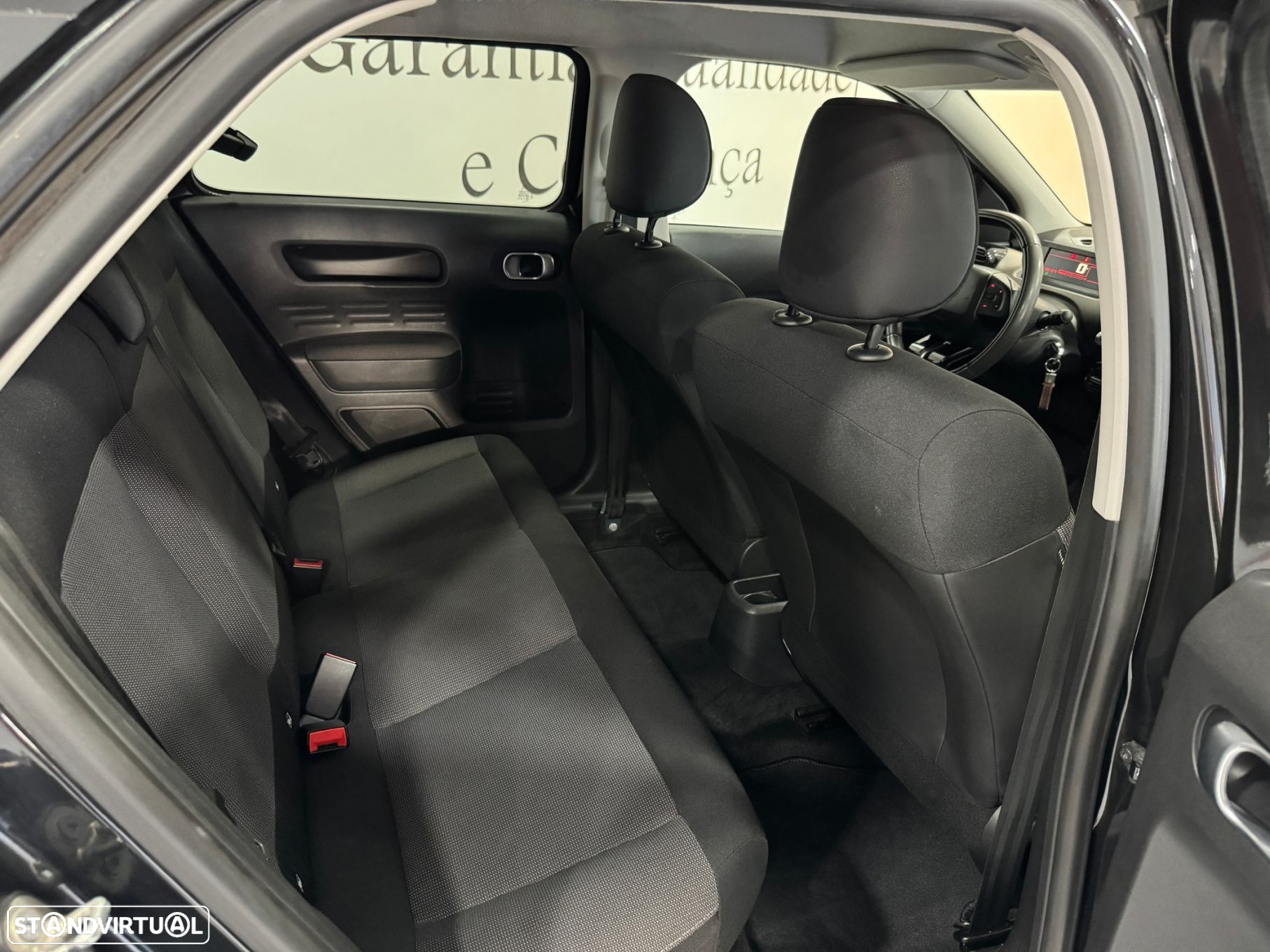 Citroën C4 Cactus 1.6 BlueHDi Feel - 33