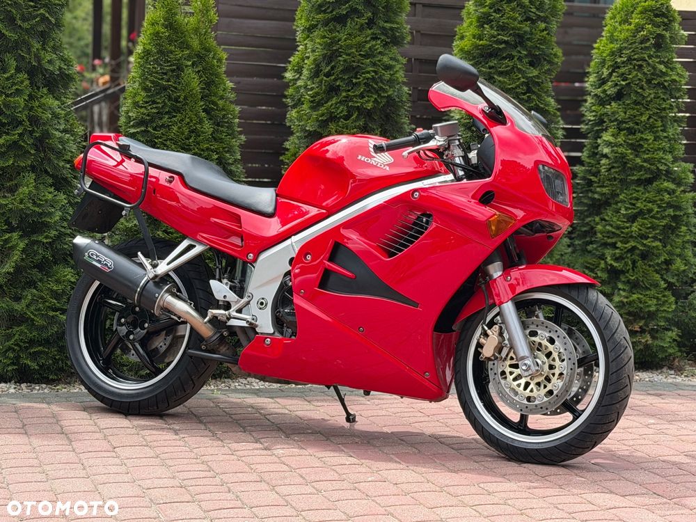 Honda VFR - 2