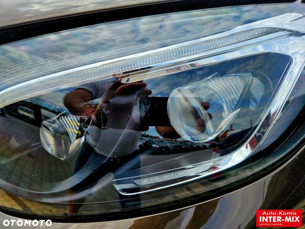 Mercedes-Benz GLC - 28