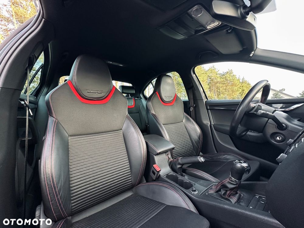 Skoda Octavia 2.0 TSI (Green tec) DSG RS - 16