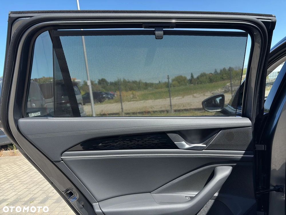 Volkswagen Passat Variant 2.0 TSI Business Plus DSG - 25