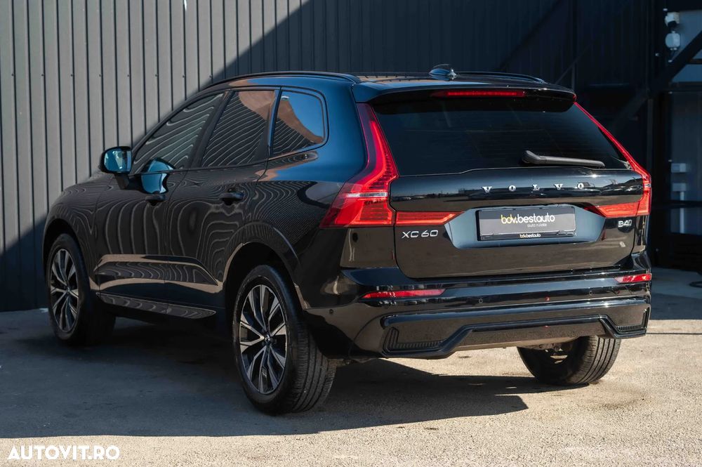 Volvo XC 60 B4 D AWD Plus Dark - 6