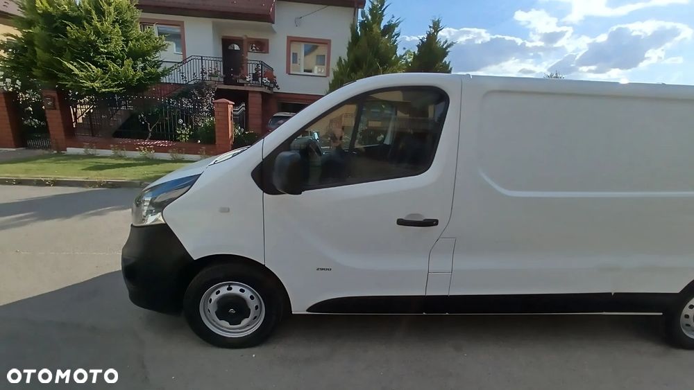 Opel Vivaro - 25