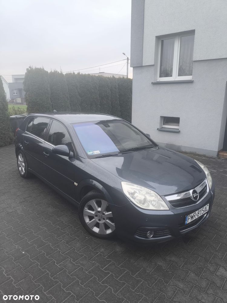 Opel Signum 1.9 CDTI Cosmo Plus - 1