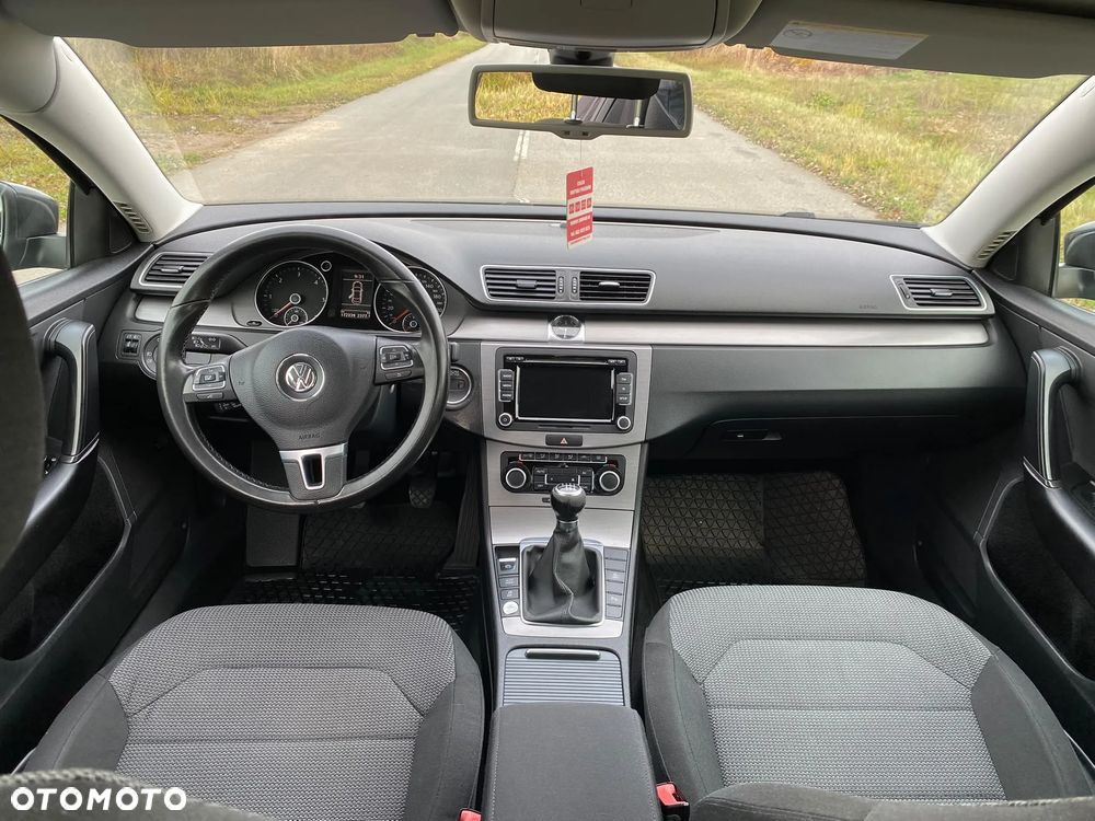 Volkswagen Passat - 10