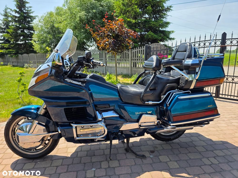 Honda GL - 24