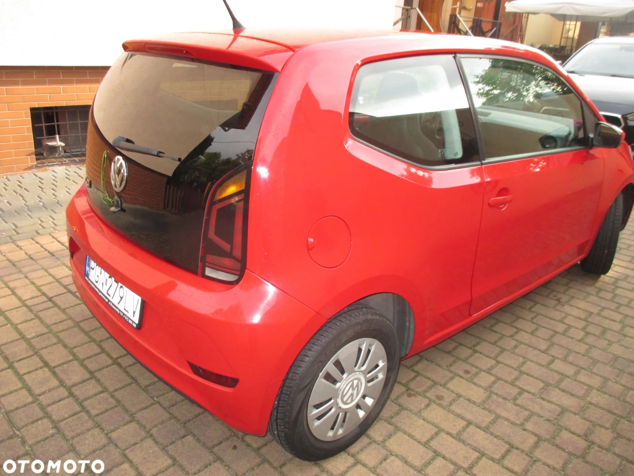 Volkswagen up! 1.0 beats - 3