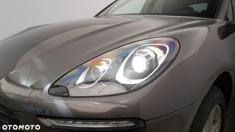 Porsche Macan - 10