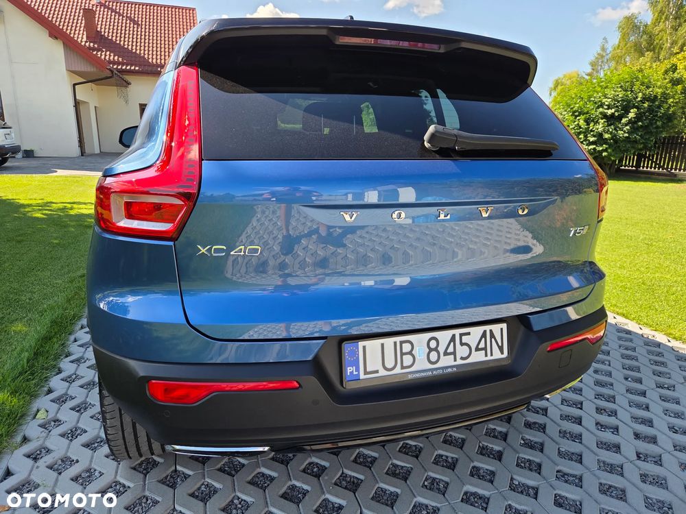 Volvo XC 40 T5 AWD R-Design - 8