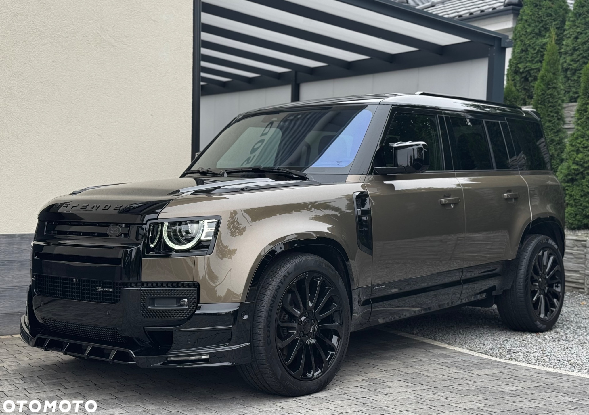 Land Rover Defender 110 3.0 D200 mHEV - 33