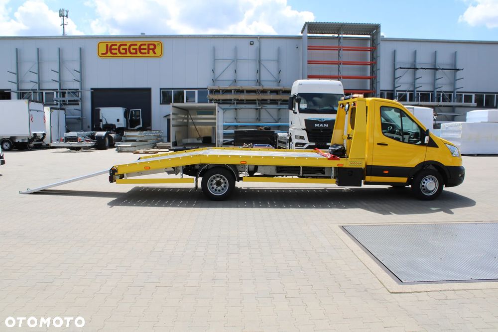 Ford Transit - 9