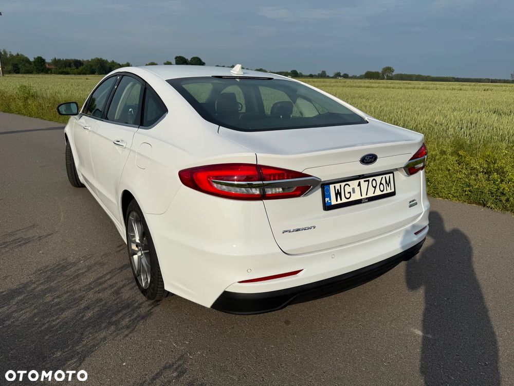 Ford Fusion - 7