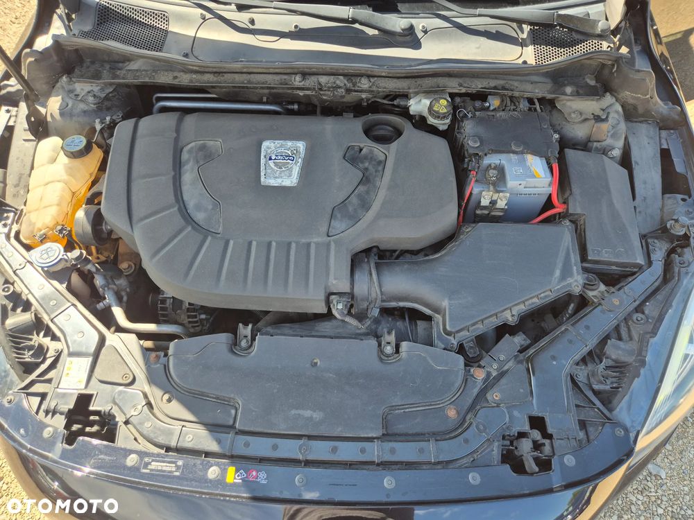 Volvo V40 D3 You - 11