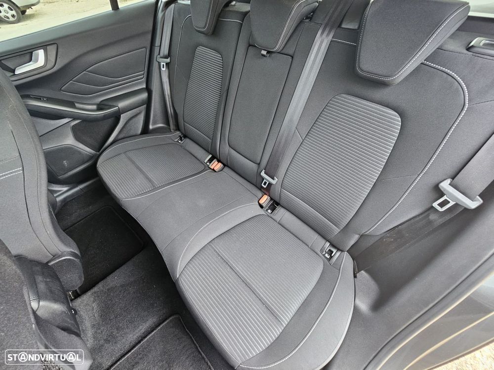 Ford Focus SW 1.0 EcoBoost Titanium - 21