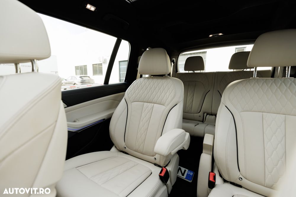 BMW X7 xDrive30d - 39